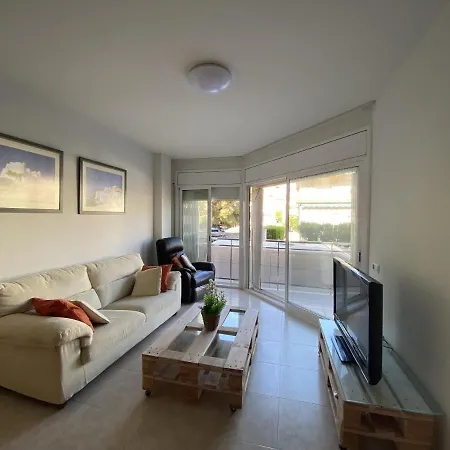 R123 En La Planta Baja Con Piscina Cerca De La Playa Apartamento